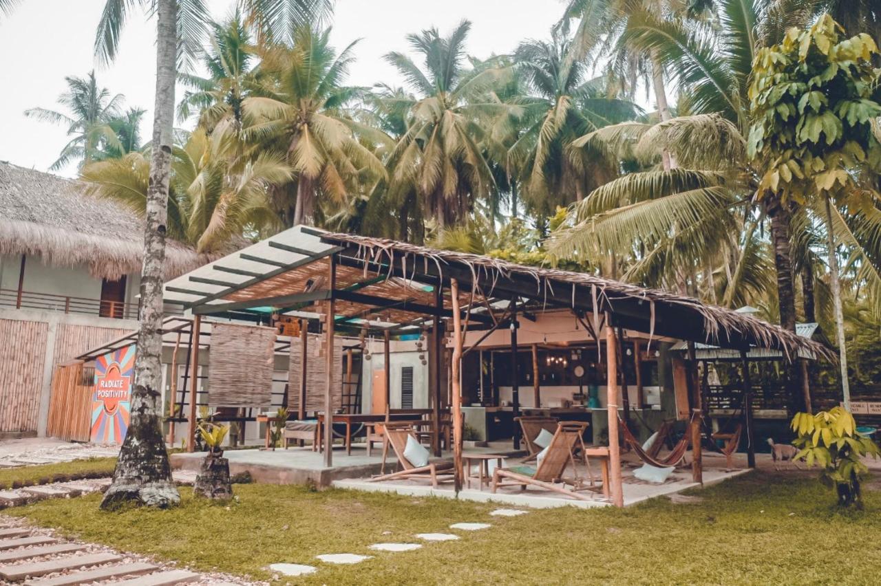 Coco Pod Siargao Hostel Генерал-Луна Экстерьер фото